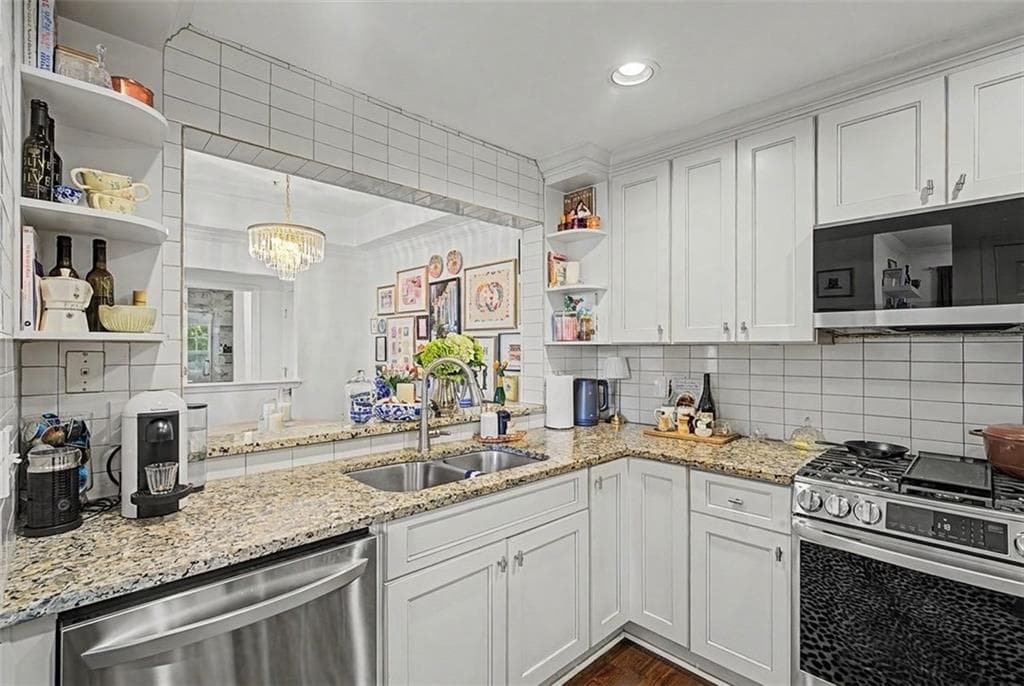 2 bedroom, 1 bathroom, 950 sq ft condominium for sale at 3636 Habersham Road 1304, Atlanta, GA 30305 — photo 8