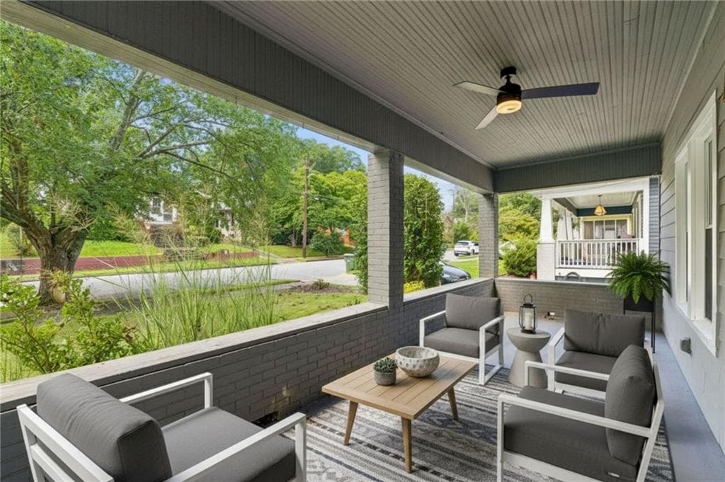 3 bedroom, 2 bathroom, 1,408 sq ft single family residence under contract at 645 Lexington Avenue, Atlanta, GA 30310 — photo 2
