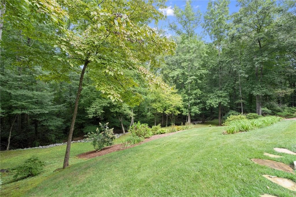 4 bedroom, 4 bathroom, 2,332 sq ft single family residence under contract at 3612 Candlewood Way, Marietta, GA 30066 — photo 8