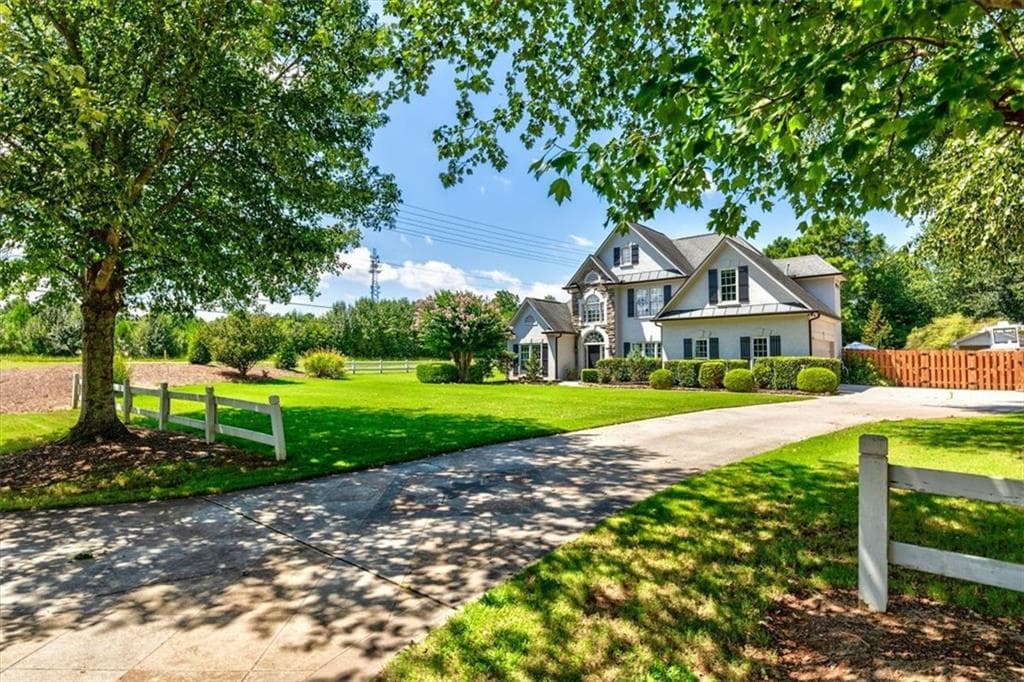 4 bedroom, 3 bathroom, 3,748 sq ft single family residence under contract at 6255 Chestnut Hill Road, Flowery Branch, GA 30542