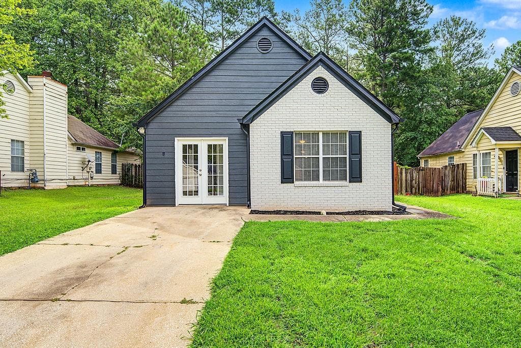 4 bedroom, 2 bathroom, 1,148 sq ft single family residence for sale at 1488 Cain Court, Douglasville, GA 30134 — photo 2