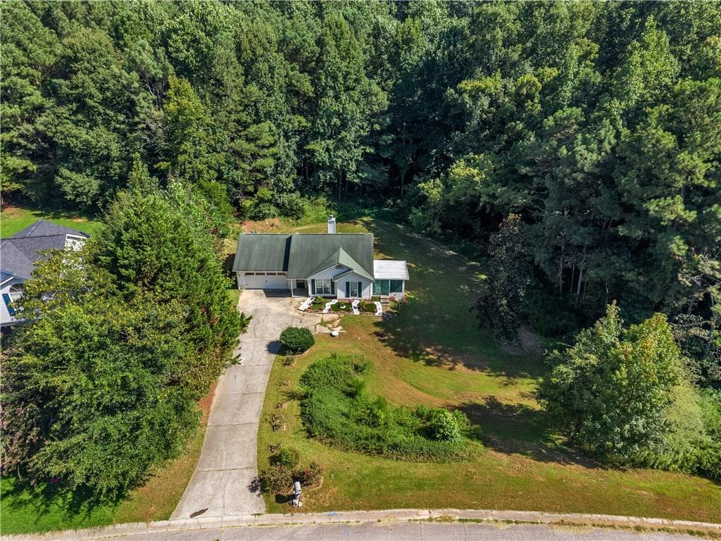 3 bedroom, 2 bathroom, 1,165 sq ft single family residence for sale at 3877 Deaton Road, Flowery Branch, GA 30542 — photo 7