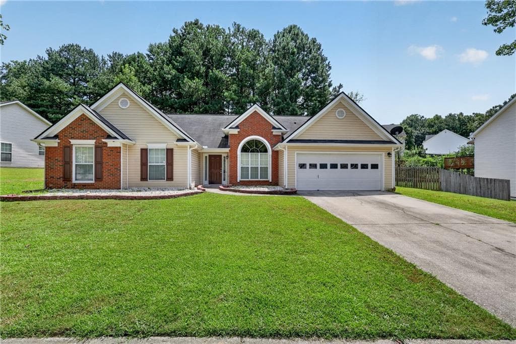 3 bedroom, 2 bathroom, 2,055 sq ft single family residence for sale at 1142 Autumn Glen Way, Dacula, GA 30019 — photo 2