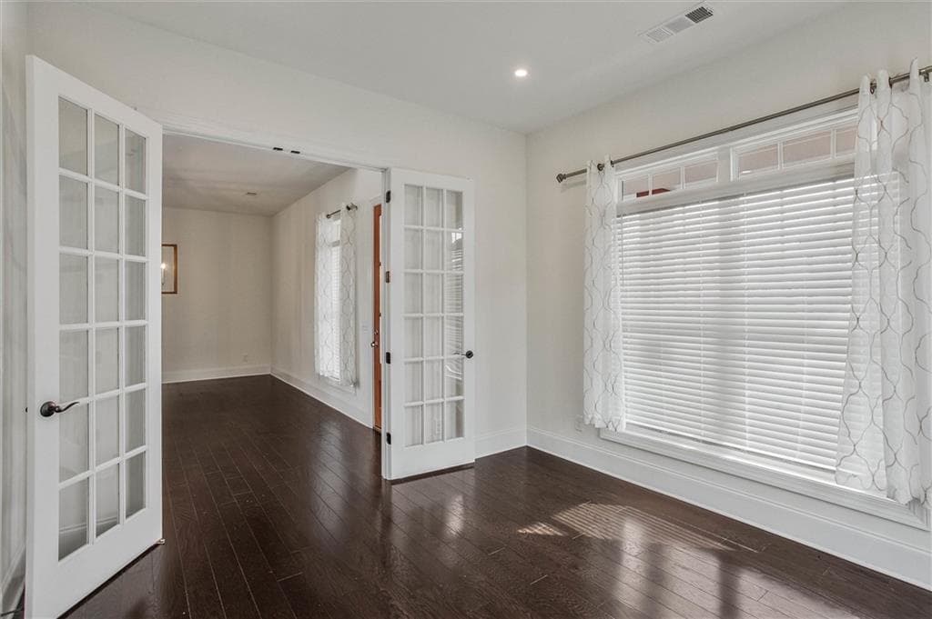5 bedroom, 4 bathroom, 3,566 sq ft single family residence for sale at 3330 Carswell Bend, Cumming, GA 30028 — photo 7