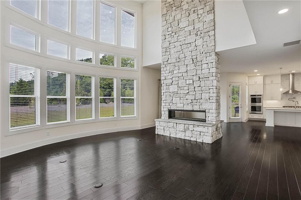 5 bedroom, 4 bathroom, 3,566 sq ft single family residence for sale at 3330 Carswell Bend, Cumming, GA 30028 — photo 4
