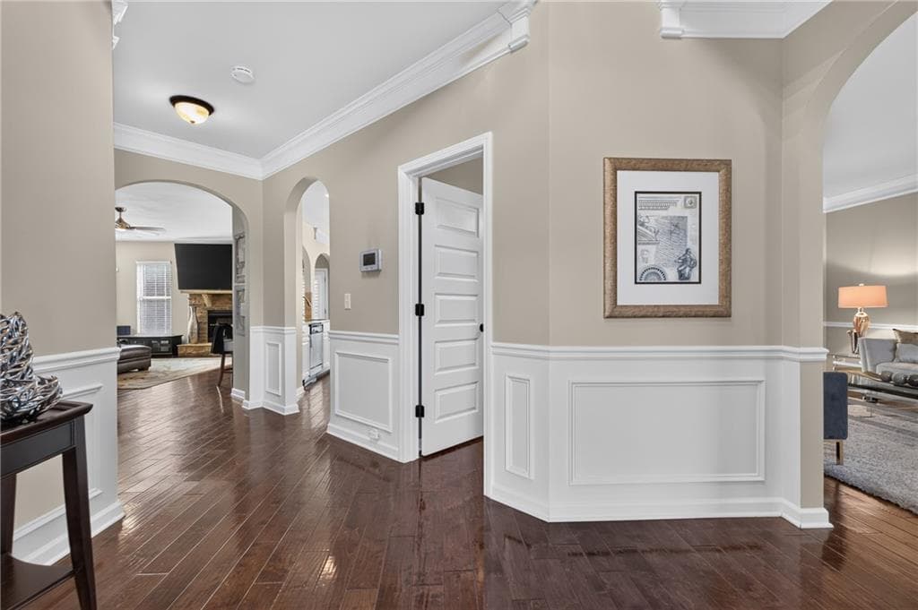 4 bedroom, 3 bathroom, 3,220 sq ft single family residence for sale at 8742 Hamil Court, Douglasville, GA 30135 — photo 4