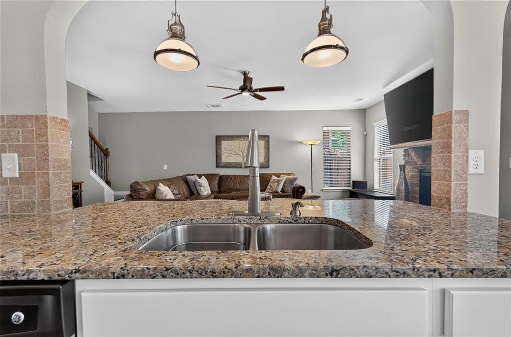 4 bedroom, 3 bathroom, 3,220 sq ft single family residence for sale at 8742 Hamil Court, Douglasville, GA 30135 — photo 10