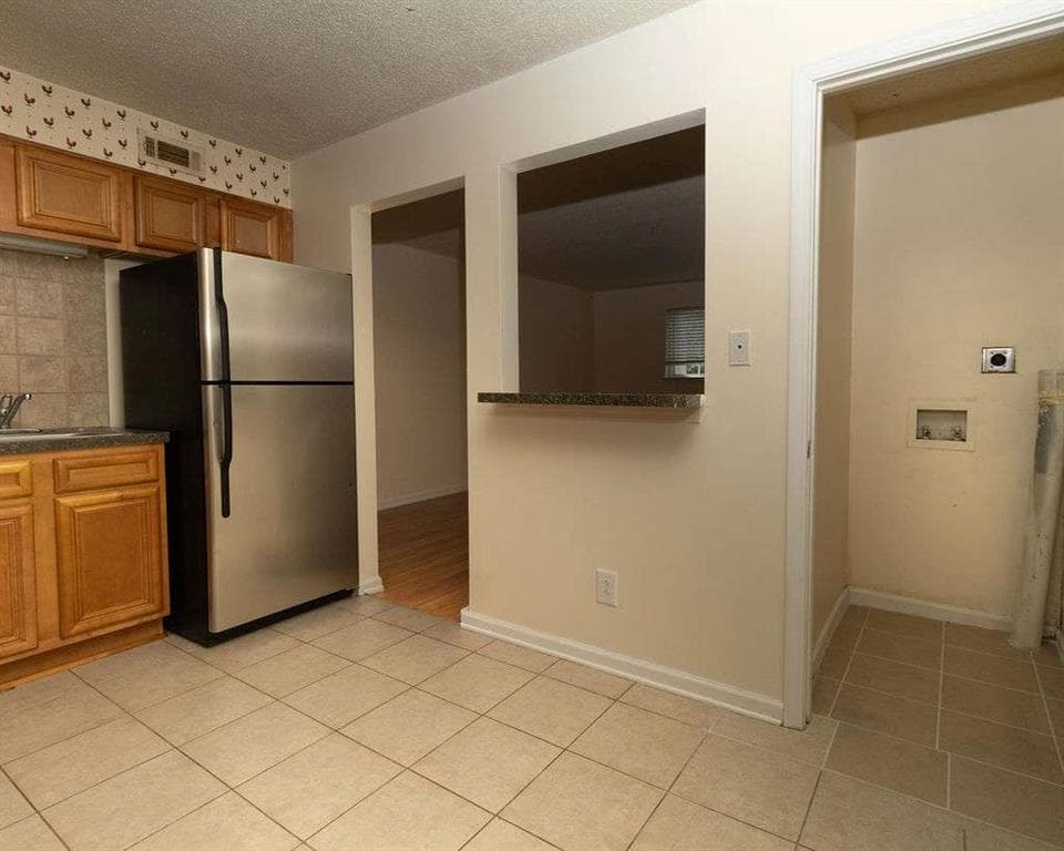 2 bedroom, 1 bathroom, 831 sq ft condominium for sale at 195 Sycamore Drive APT B14, Athens, GA 30606 — photo 7
