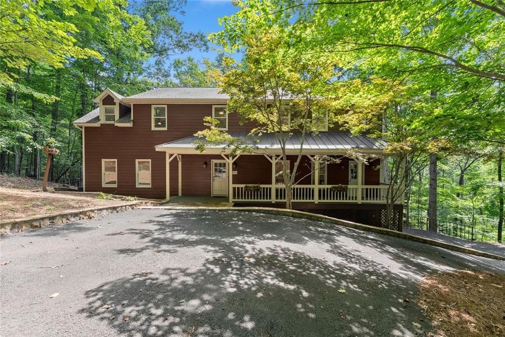 5 bedroom, 6 bathroom, 3,710 sq ft single family residence for sale at 291 Trout Lily Trail, Jasper, GA 30143 — photo 1 of 79