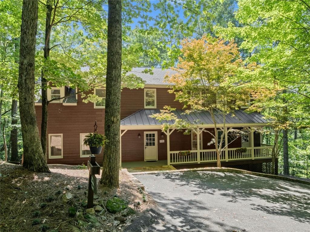 5 bedroom, 6 bathroom, 3,710 sq ft single family residence for sale at 291 Trout Lily Trail, Jasper, GA 30143 — photo 5