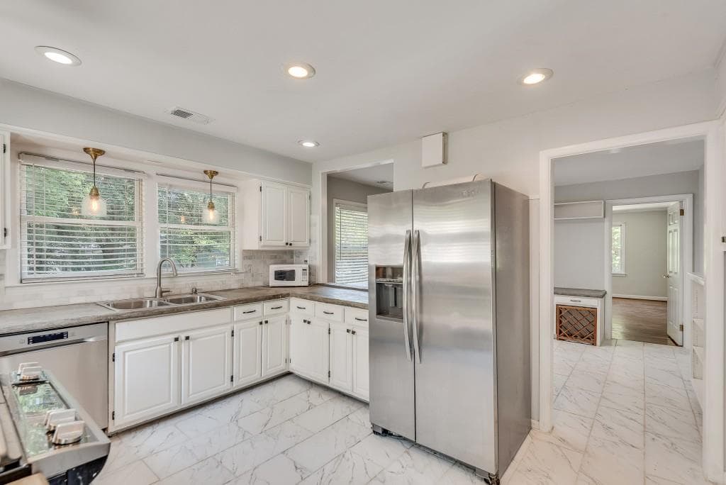 triplex under contract at 1377 Scott Boulevard, Decatur, GA 30030 — photo 10