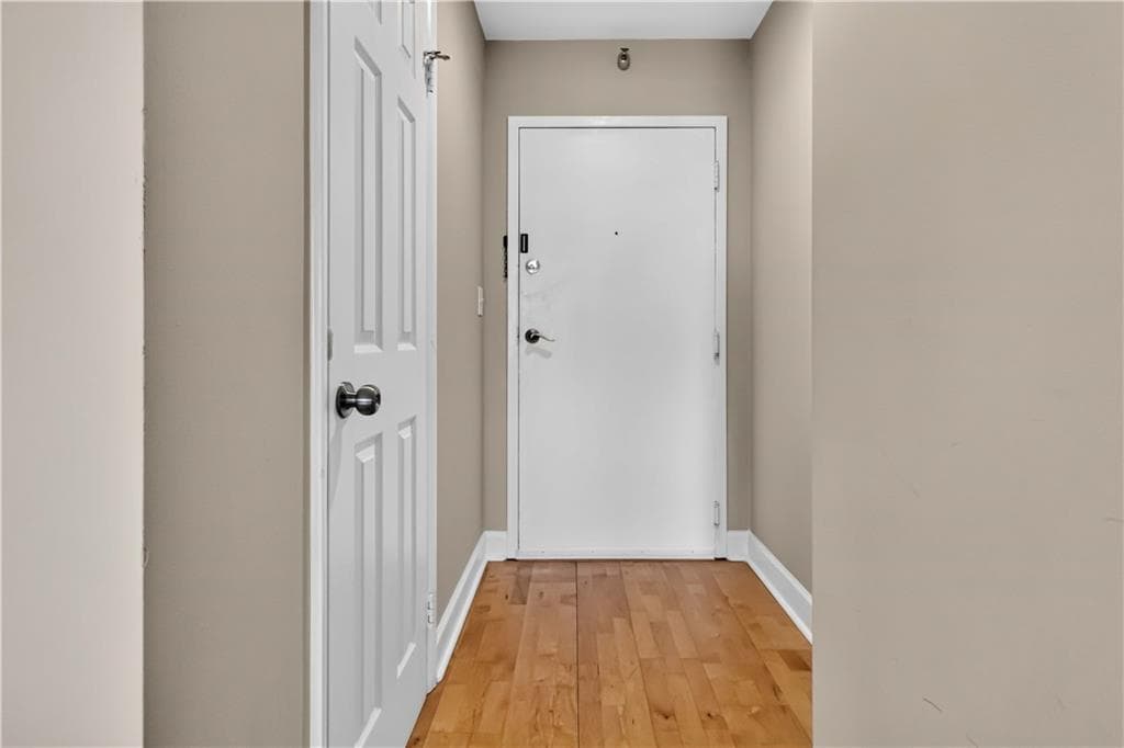 1 bedroom, 1 bathroom, 837 sq ft condominium for sale at 2479 Peachtree Road 1708, Atlanta, GA 30305 — photo 5