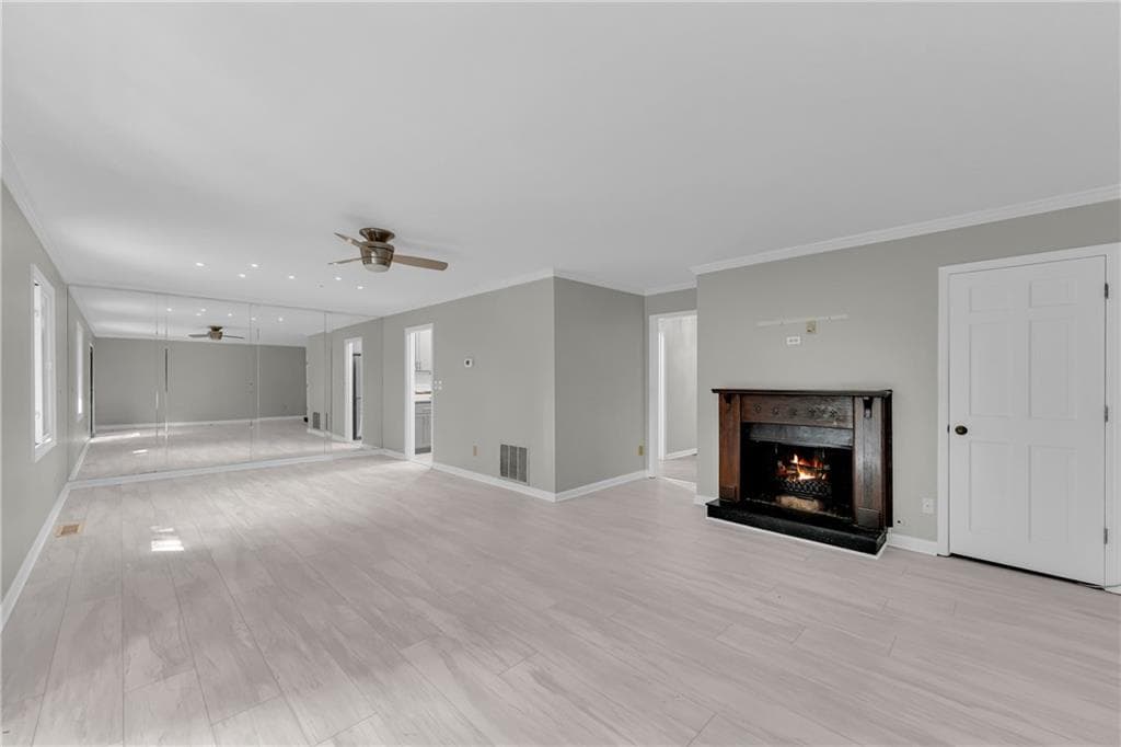 3 bedroom, 4 bathroom, 2,744 sq ft condominium for sale at 1493 Ashford Place, Atlanta, GA 30319 — photo 4