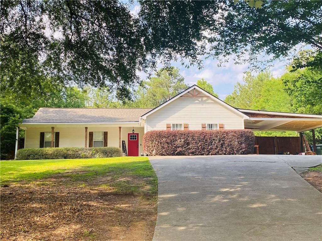 3 bedroom, 2 bathroom, 1,834 sq ft single family residence for rent at 1635 Marble Rock Way, Monroe, GA 30656 for $2,300 a month — photo 1 of 19