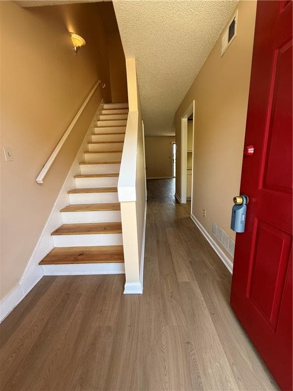 2 bedroom, 2 bathroom, 1,024 sq ft condominium for rent at 3730 Old Flowery Branch Road J-1, Oakwood, GA 30566 for $1,350 a month