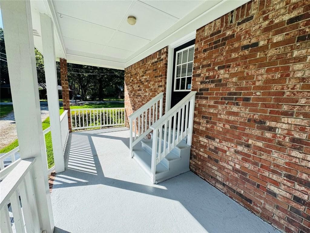 2 bedroom, 1 bathroom, 951 sq ft single family residence for sale at 246 Bruce Street, Loganville, GA 30052 — photo 5