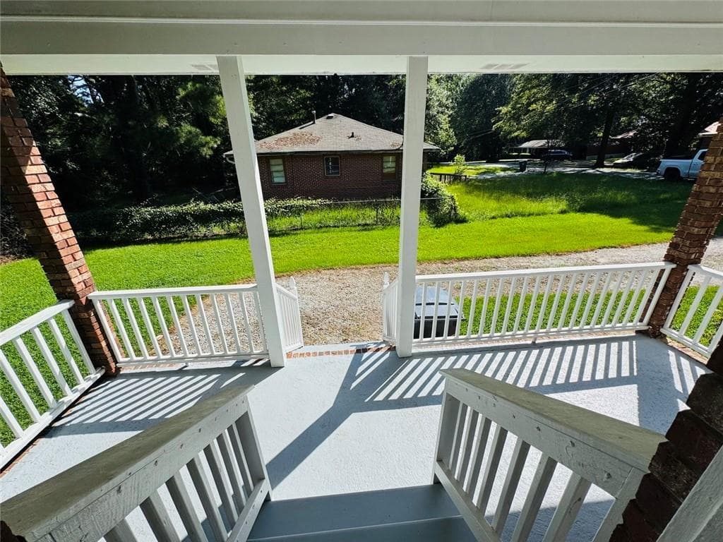 2 bedroom, 1 bathroom, 951 sq ft single family residence for sale at 246 Bruce Street, Loganville, GA 30052 — photo 6