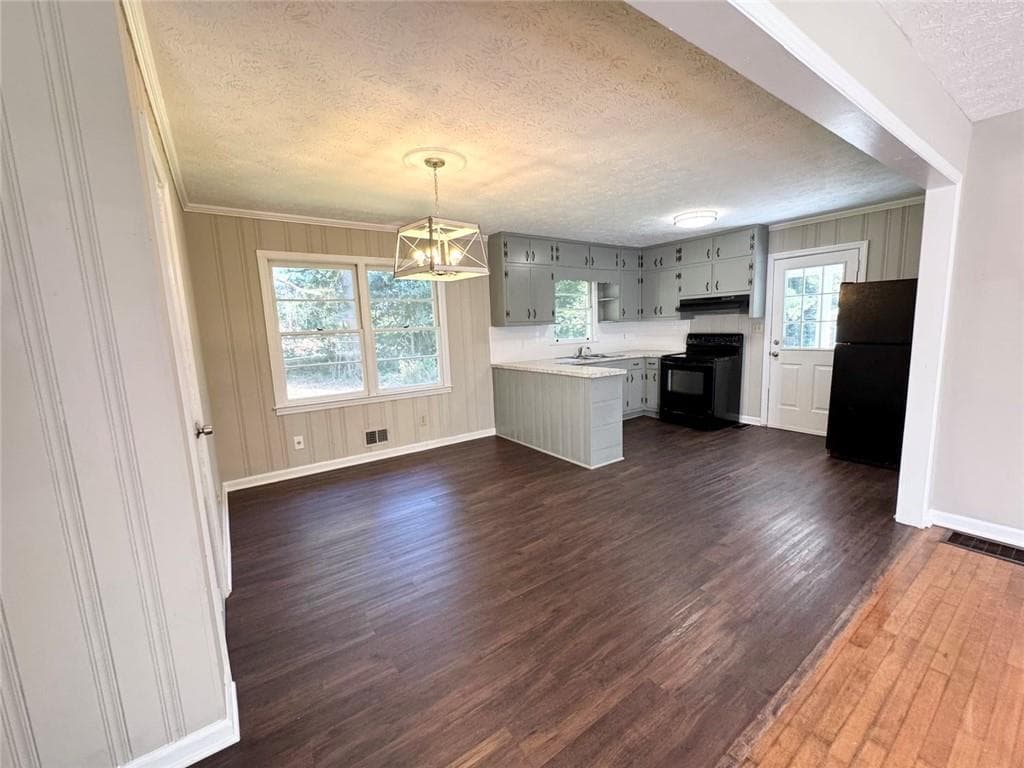 2 bedroom, 1 bathroom, 951 sq ft single family residence for sale at 246 Bruce Street, Loganville, GA 30052 — photo 7
