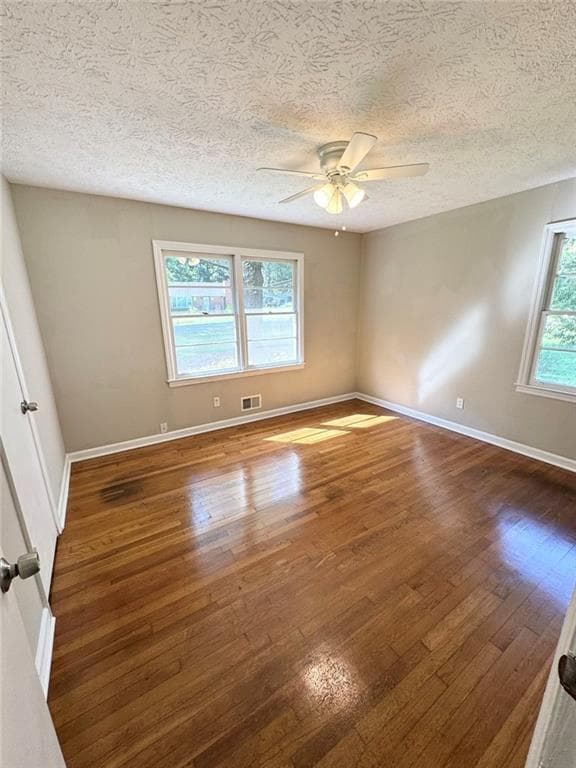 2 bedroom, 1 bathroom, 951 sq ft single family residence for sale at 246 Bruce Street, Loganville, GA 30052 — photo 10