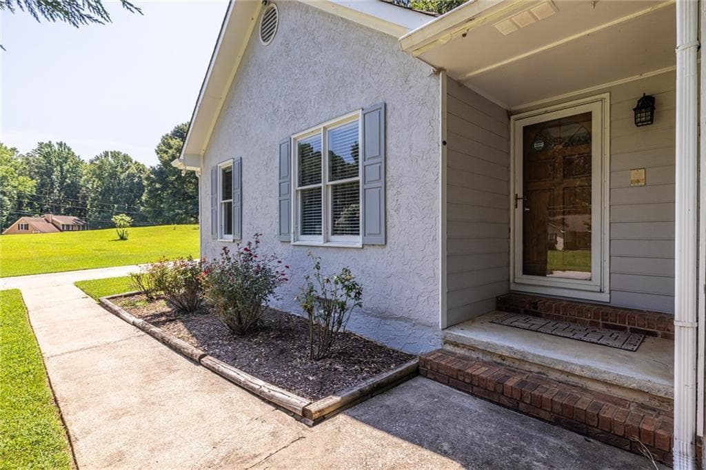 3 bedroom, 2 bathroom, 1,857 sq ft single family residence for sale at 215 Valley Brook Trail, Jonesboro, GA 30238 — photo 3