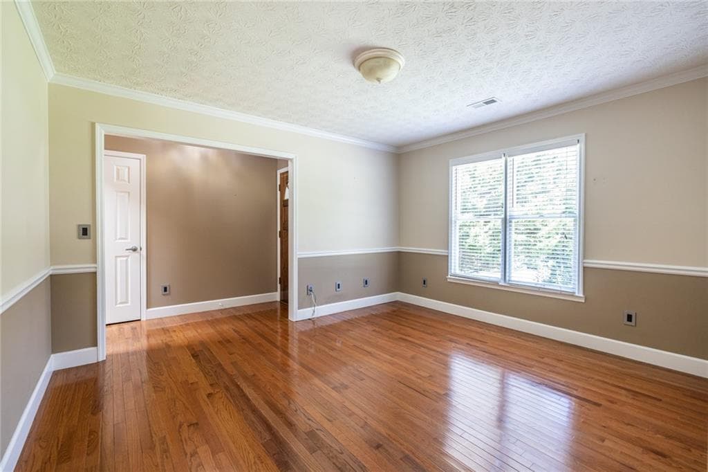 3 bedroom, 2 bathroom, 1,857 sq ft single family residence for sale at 215 Valley Brook Trail, Jonesboro, GA 30238 — photo 5