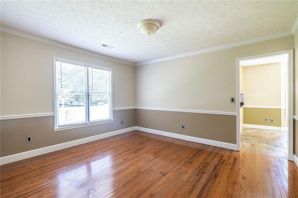 3 bedroom, 2 bathroom, 1,857 sq ft single family residence for sale at 215 Valley Brook Trail, Jonesboro, GA 30238 — photo 6