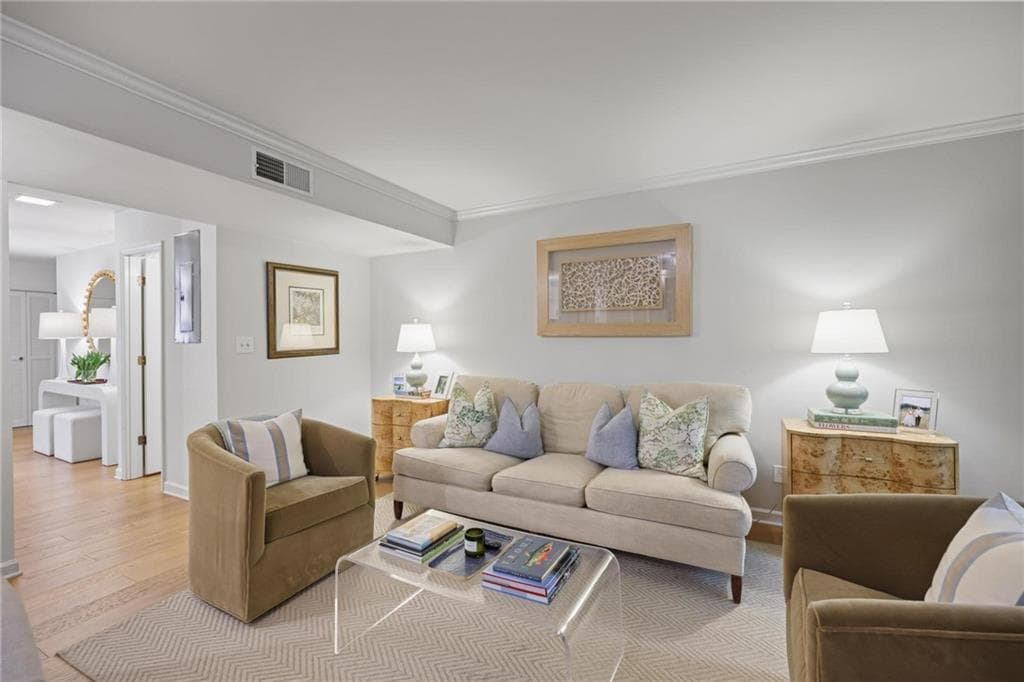 2 bedroom, 3 bathroom, 1,588 sq ft condominium for sale at 27 Ivy Ridge, Atlanta, GA 30342 — photo 6
