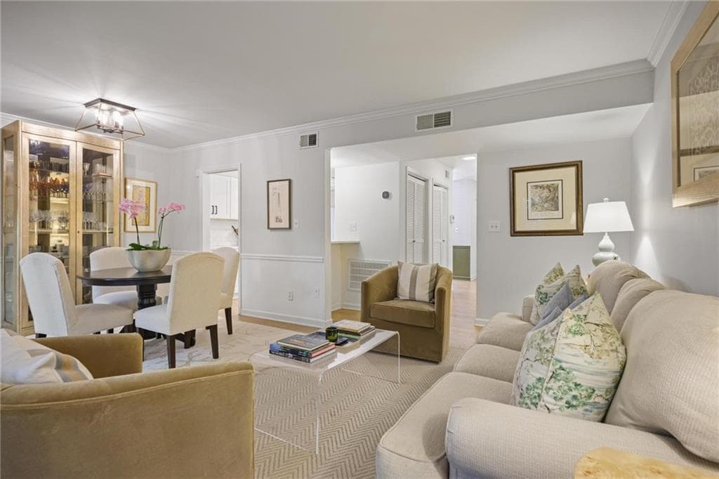2 bedroom, 3 bathroom, 1,588 sq ft condominium for sale at 27 Ivy Ridge, Atlanta, GA 30342 — photo 9