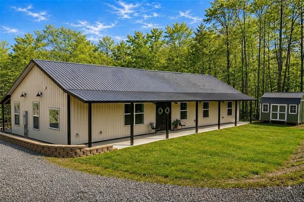 6 bedroom, 5 bathroom, 3,186 sq ft single family residence for sale at 26 Plantation Road, Adairsville, GA 30103 — photo 3