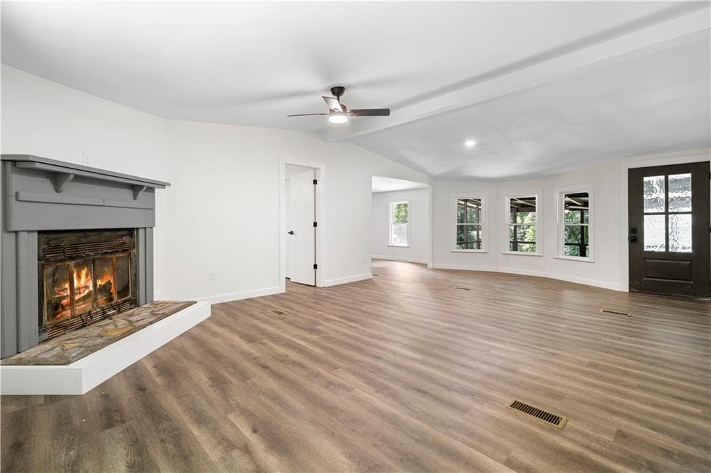 4 bedroom, 3 bathroom, 2,352 sq ft single family residence under contract at 5186 W Holiday Court, Acworth, GA 30102 — photo 9