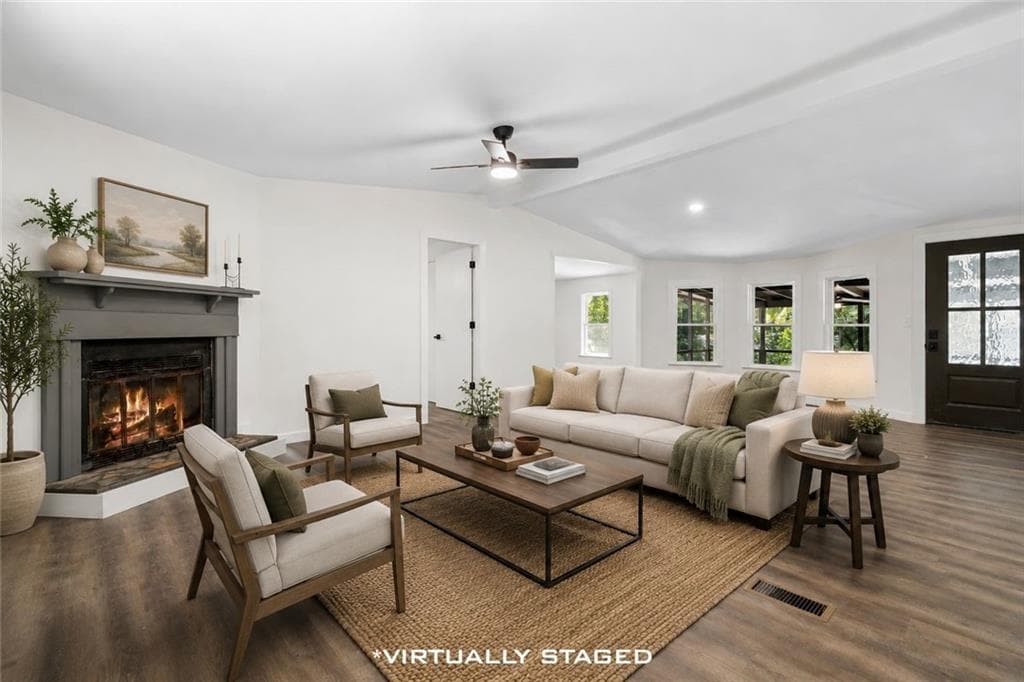 4 bedroom, 3 bathroom, 2,352 sq ft single family residence under contract at 5186 W Holiday Court, Acworth, GA 30102 — photo 10