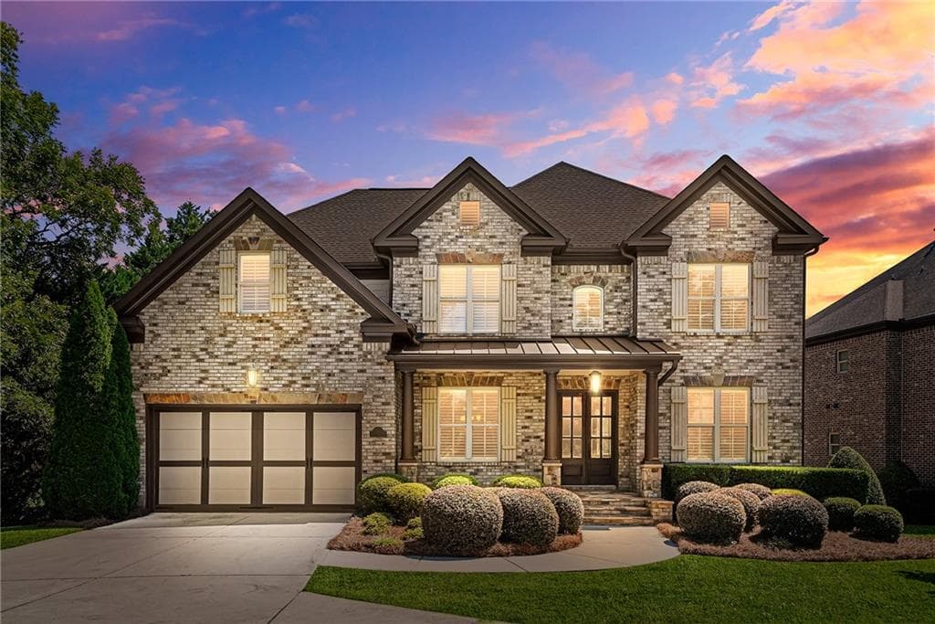 6 bedroom, 5 bathroom, 5,400 sq ft single family residence under contract at 11565 Findley Road, Johns Creek, GA 30097 — photo 4