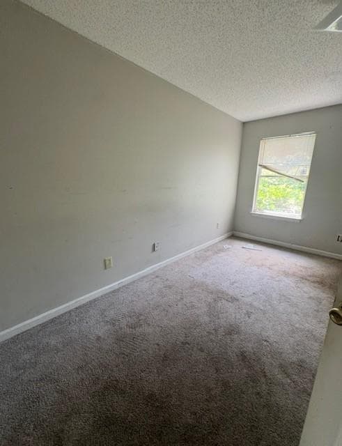 2 bedroom, 2 bathroom, 1,050 sq ft townhouse under contract at 9053 Stoneleigh Trace, Douglasville, GA 30134 — photo 3