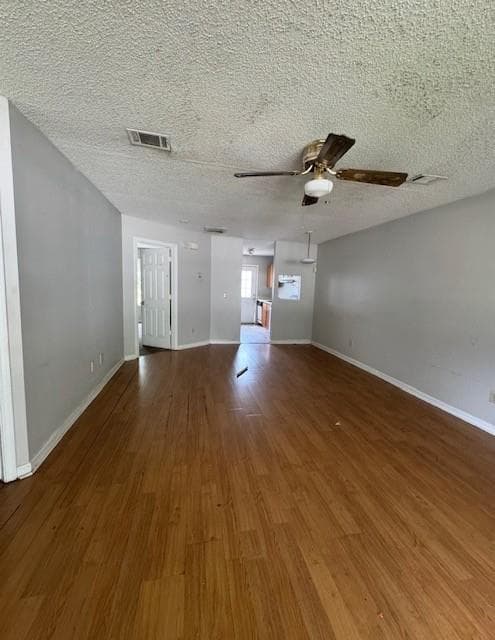 2 bedroom, 2 bathroom, 1,050 sq ft townhouse under contract at 9053 Stoneleigh Trace, Douglasville, GA 30134 — photo 5