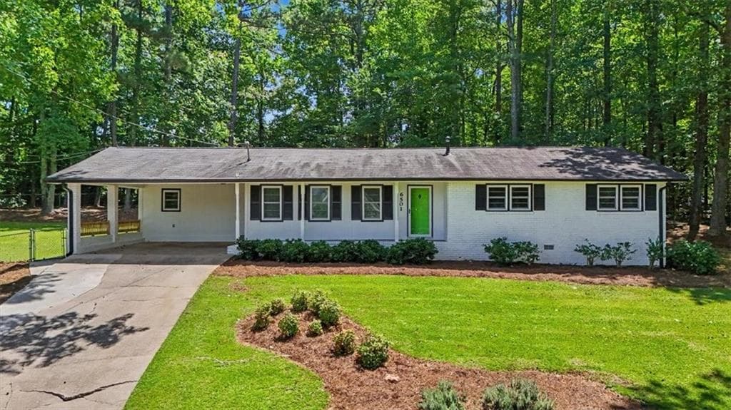 4 bedroom, 3 bathroom, 1,810 sq ft single family residence under contract at 6501 Short Drive, Winston, GA 30187 — photo 6