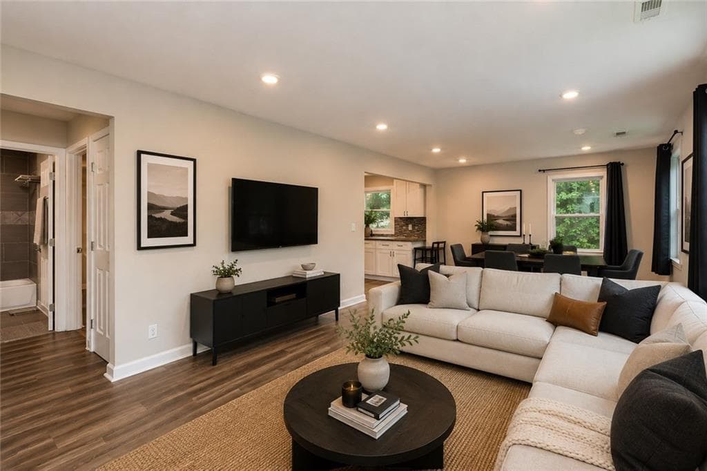 3 bedroom, 3 bathroom, 2,272 sq ft single family residence for sale at 90 Whitaker Circle, Atlanta, GA 30314 — photo 5