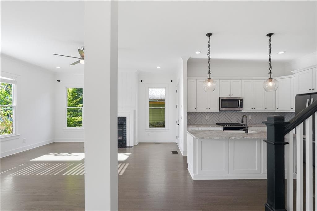 3 bedroom, 3 bathroom, 1,723 sq ft single family residence for sale at 330 Nolan Street, Atlanta, GA 30315 — photo 7