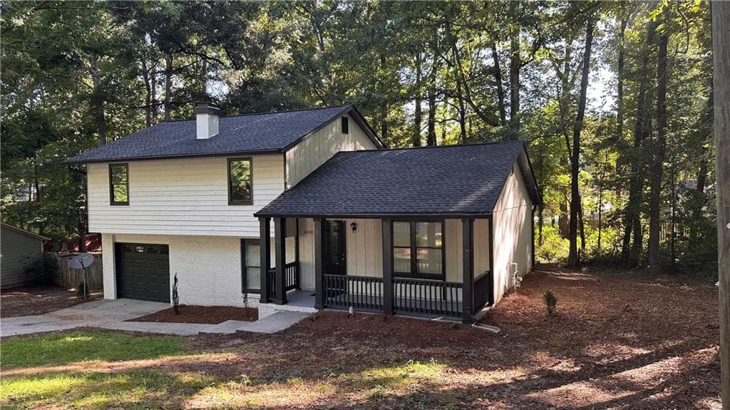 3 bedroom, 2 bathroom, 1,630 sq ft single family residence under contract at 3420 Cedar Rock Lane, Lithonia, GA 30038