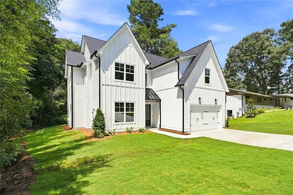 5 bedroom, 5 bathroom, 3,023 sq ft single family residence for sale at 3901 Bellair Drive, Marietta, GA 30066 — photo 2