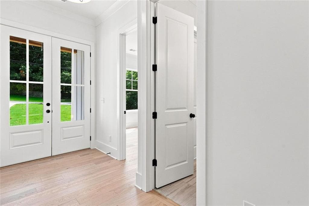 5 bedroom, 5 bathroom, 3,023 sq ft single family residence for sale at 3901 Bellair Drive, Marietta, GA 30066 — photo 6