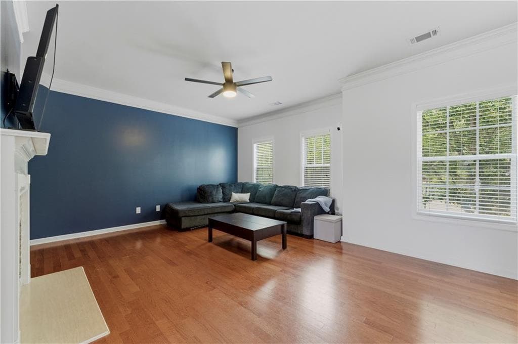 3 bedroom, 4 bathroom, 1,822 sq ft townhouse for sale at 4247 Chatham Ridge Drive, Buford, GA 30518 — photo 4