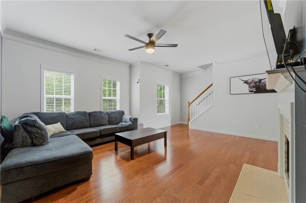 3 bedroom, 4 bathroom, 1,822 sq ft townhouse for sale at 4247 Chatham Ridge Drive, Buford, GA 30518 — photo 5
