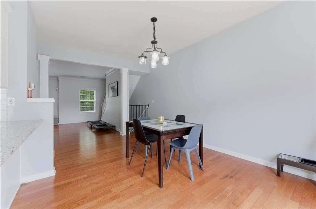 3 bedroom, 4 bathroom, 1,822 sq ft townhouse for sale at 4247 Chatham Ridge Drive, Buford, GA 30518 — photo 10