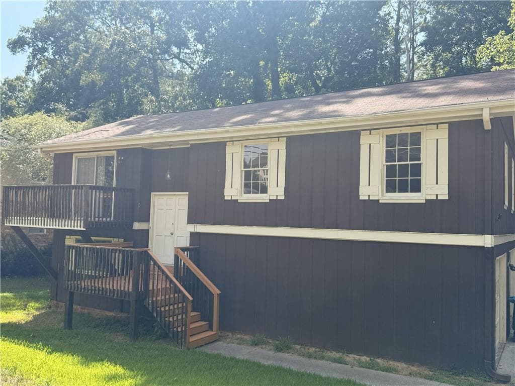 4 bedroom, 2 bathroom, 1,920 sq ft single family residence for rent at 4341 Five Forks Trickum Road, Lilburn, GA 30047 for $2,400 a month — photo 4