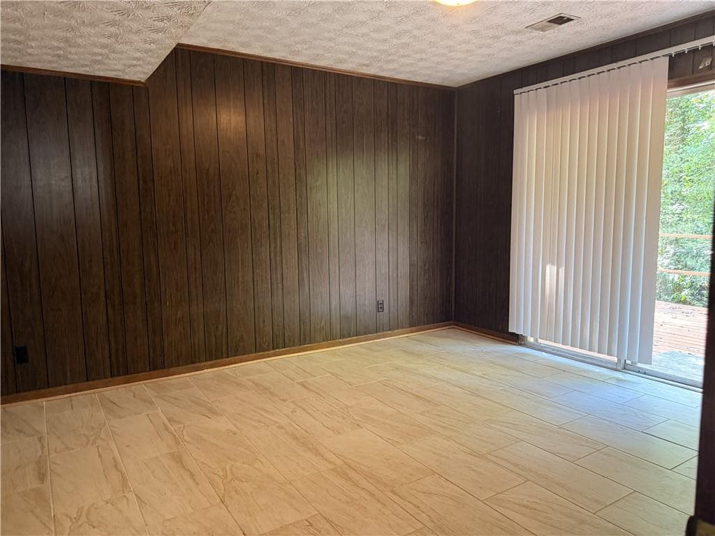 4 bedroom, 2 bathroom, 1,920 sq ft single family residence for rent at 4341 Five Forks Trickum Road, Lilburn, GA 30047 for $2,400 a month — photo 8