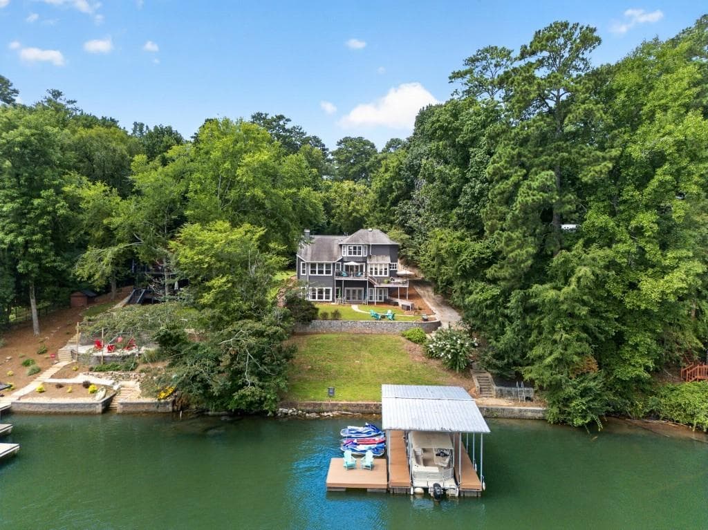 5 bedroom, 3 bathroom, 2,499 sq ft single family residence for sale at 918 Eagle Drive, Monticello, GA 31064