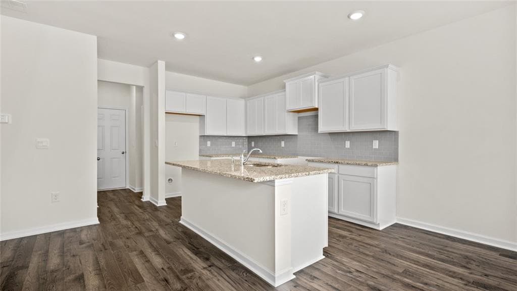3 bedroom, 3 bathroom, 1,830 sq ft townhouse for sale at 1302 Aura Lane, Lawrenceville, GA 30045 — photo 9