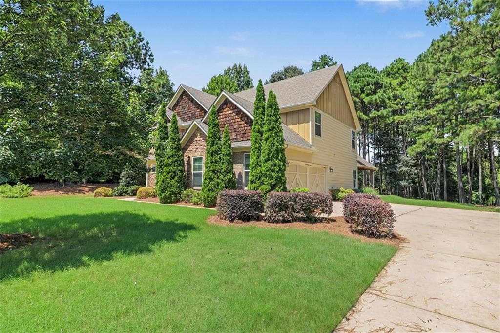 5 bedroom, 4 bathroom, 2,779 sq ft single family residence for sale at 106 Waterlace Way, Fayetteville, GA 30215 — photo 3