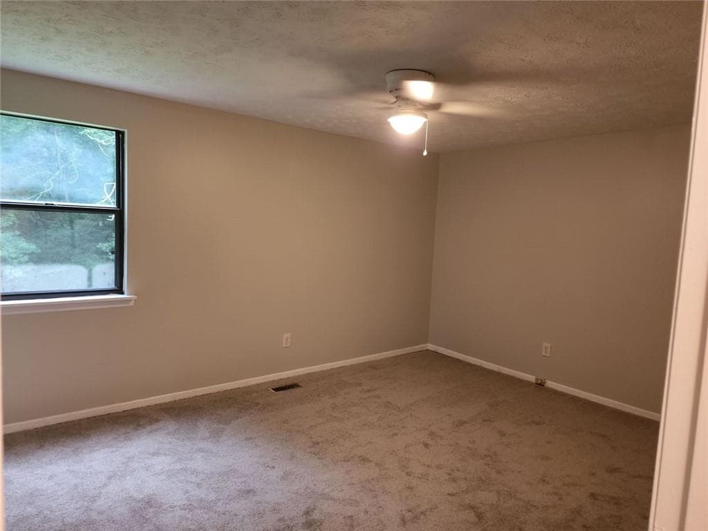 3 bedroom, 2 bathroom, 1,776 sq ft single family residence for rent at 6400 Pleasant Drive, Winston, GA 30187 for $1,450 a month — photo 8