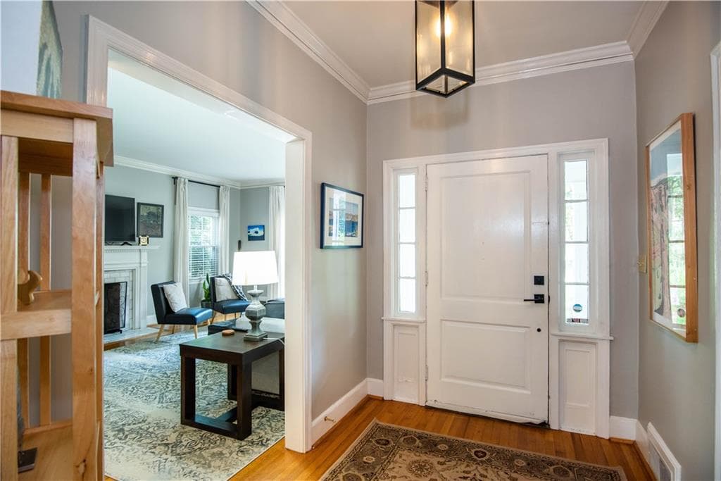 3 bedroom, 2 bathroom, 1,890 sq ft single family residence for sale at 2310 Rugby Avenue, College Park, GA 30337 — photo 6